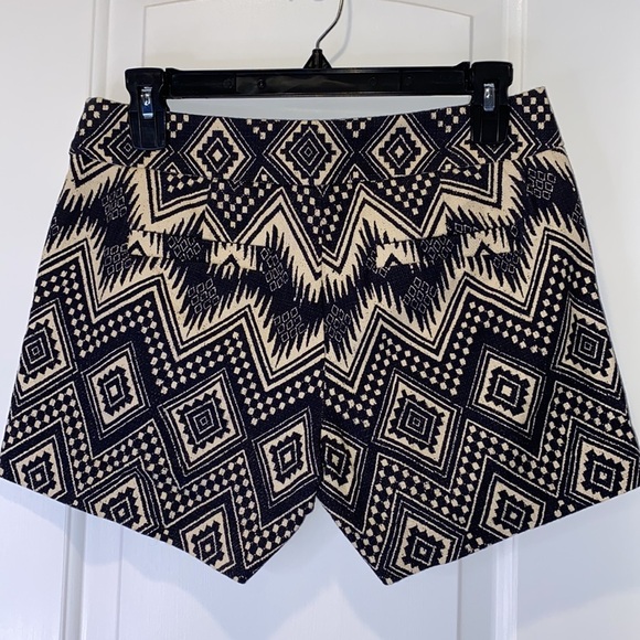 J. Crew | Black/Cream Aztec Boho Patterned Chino Shorts size 0 - Picture 3 of 4
